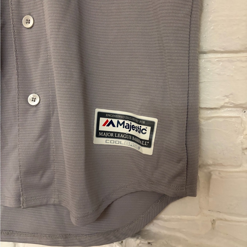 Men’s small New York Yankees majestic button up mlb jersey - Picture 2 of 4